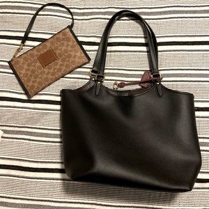 Coach tote, Day tote